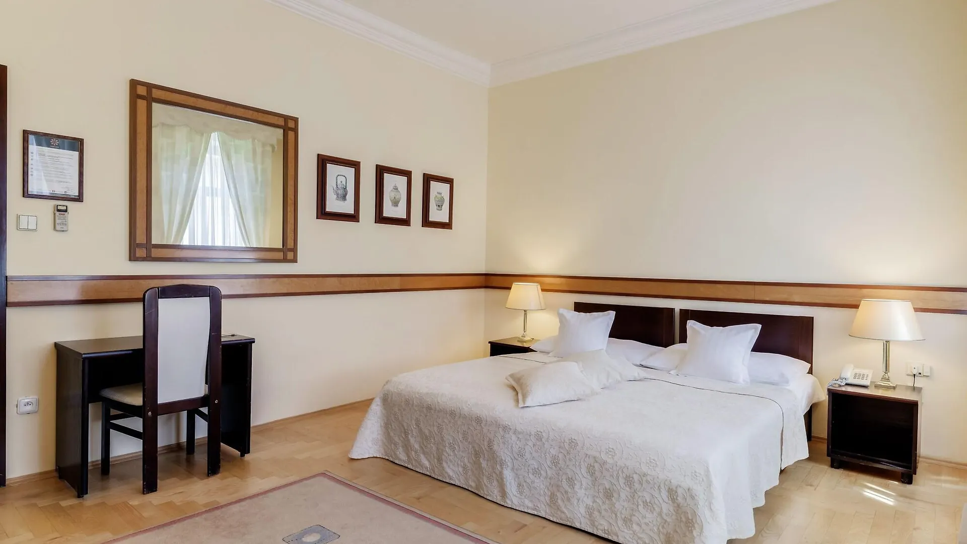 Louren Hotel Prague