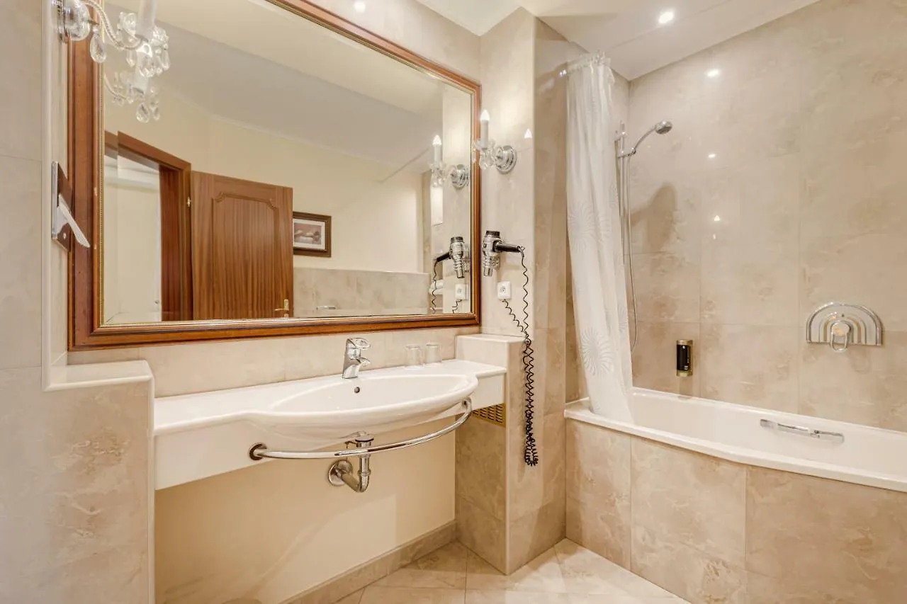 Louren Hotel Prague