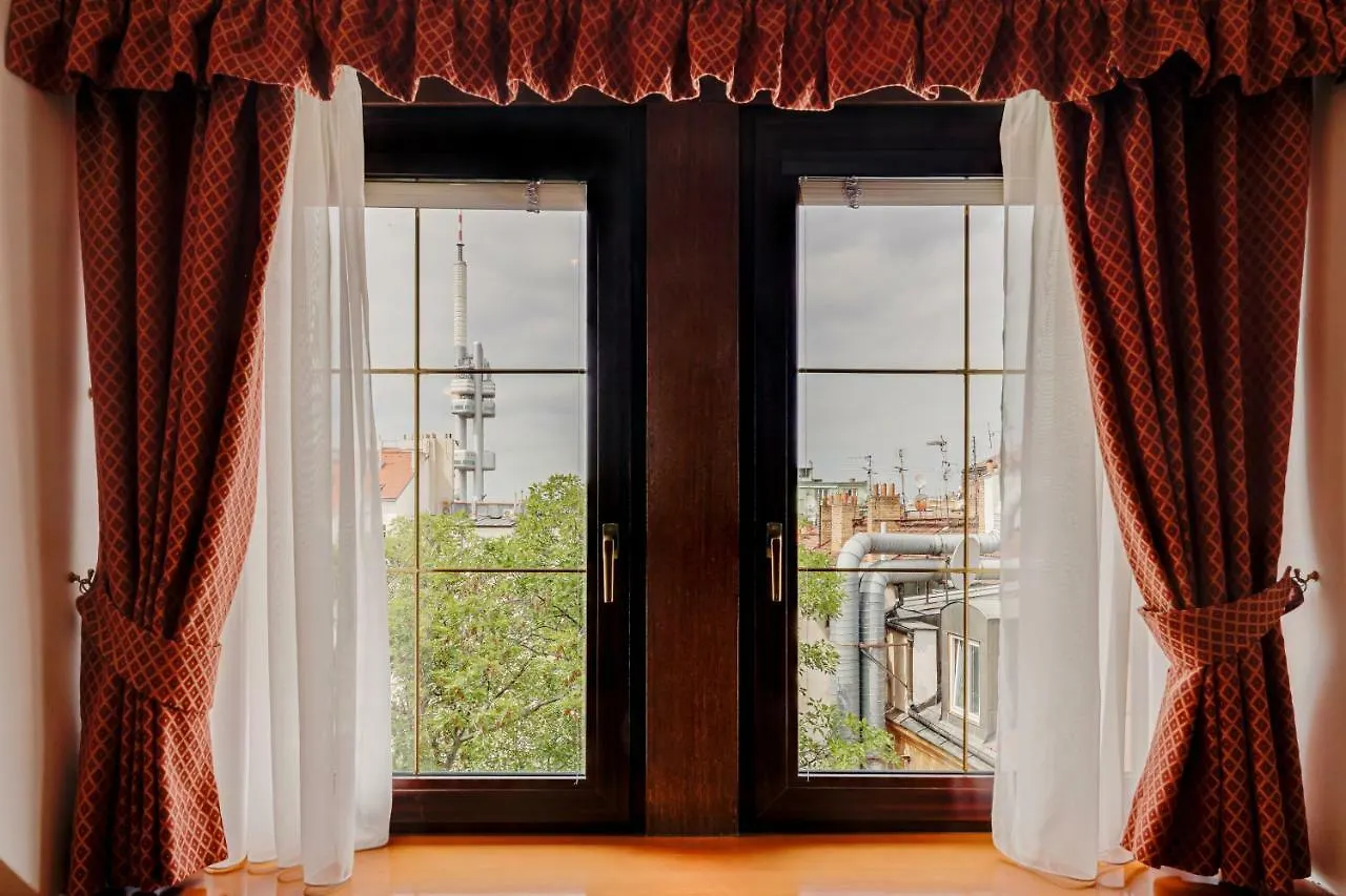 Louren Hotel Prague